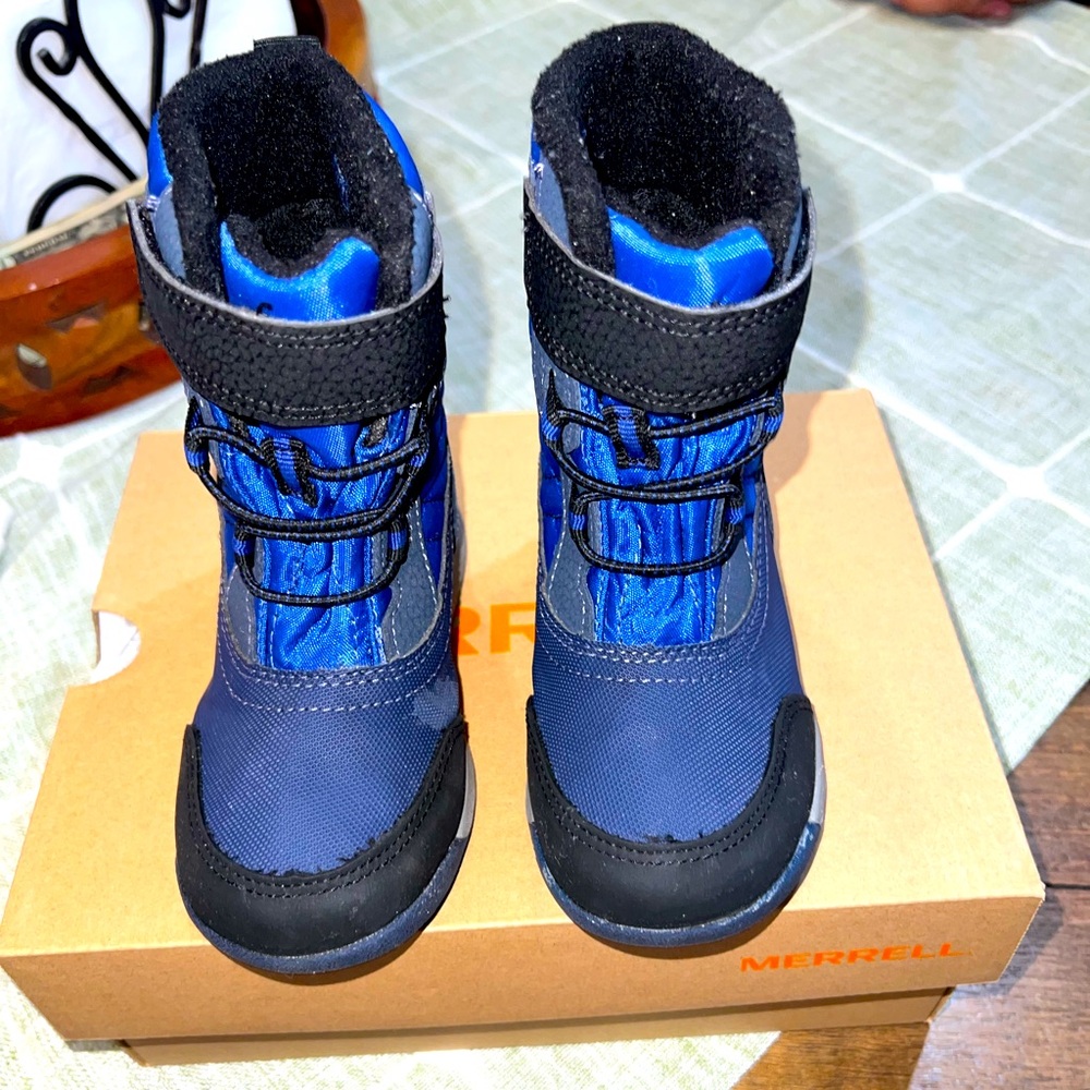 Merrell toddler boys water proof snow bootsw boots size 8